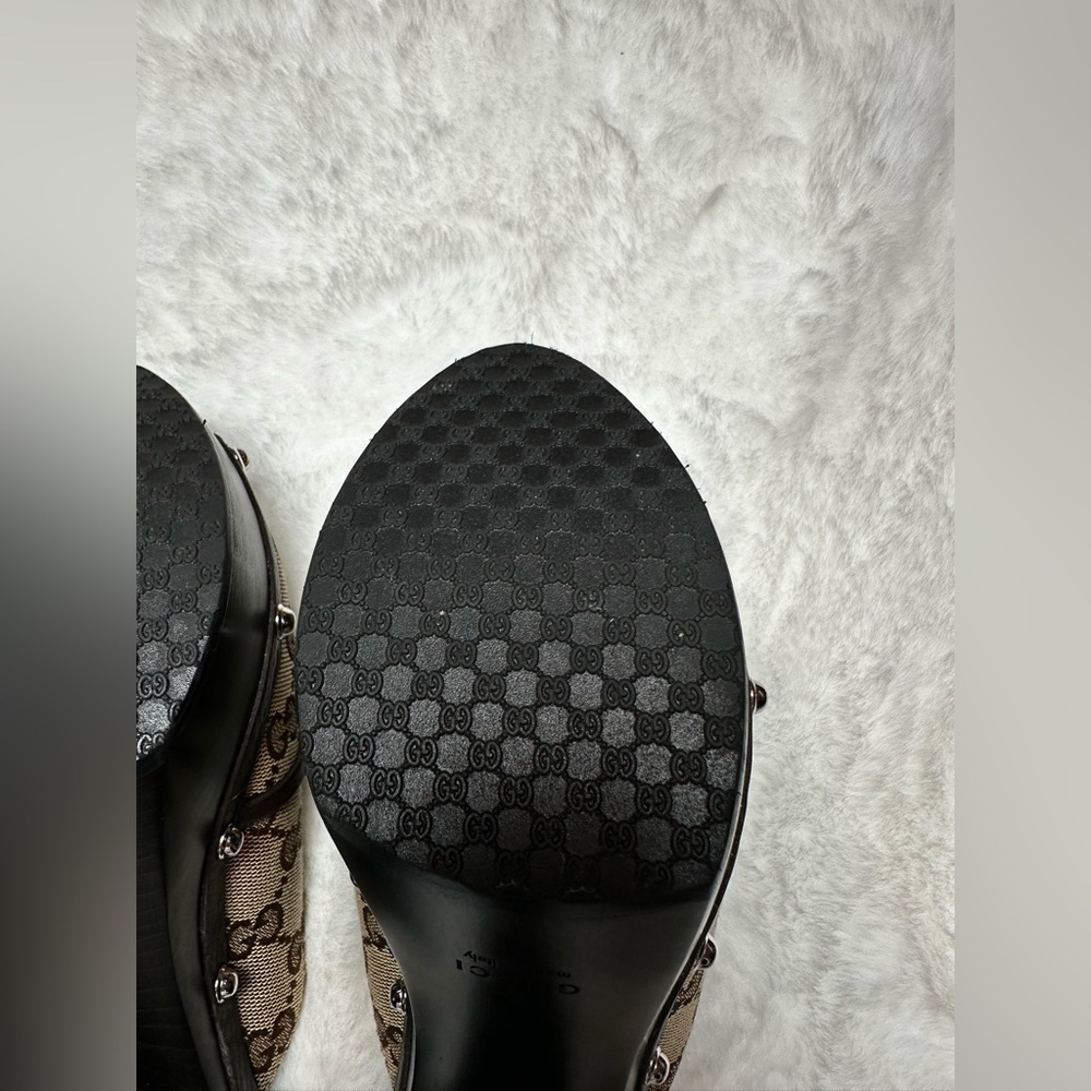 Gucci Women's Brown Monogram Mules - Picture 12 of 17